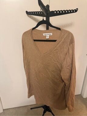 Amazon Essentials V-Neck Sweater in Tan